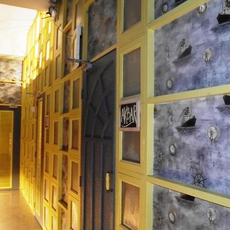 Salaam Namastey Backpackers Hostel Mumbai Exterior photo