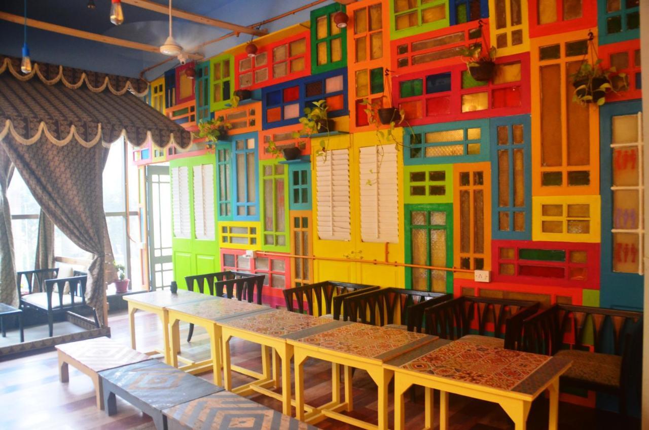 Salaam Namastey Backpackers Hostel Mumbai Exterior photo