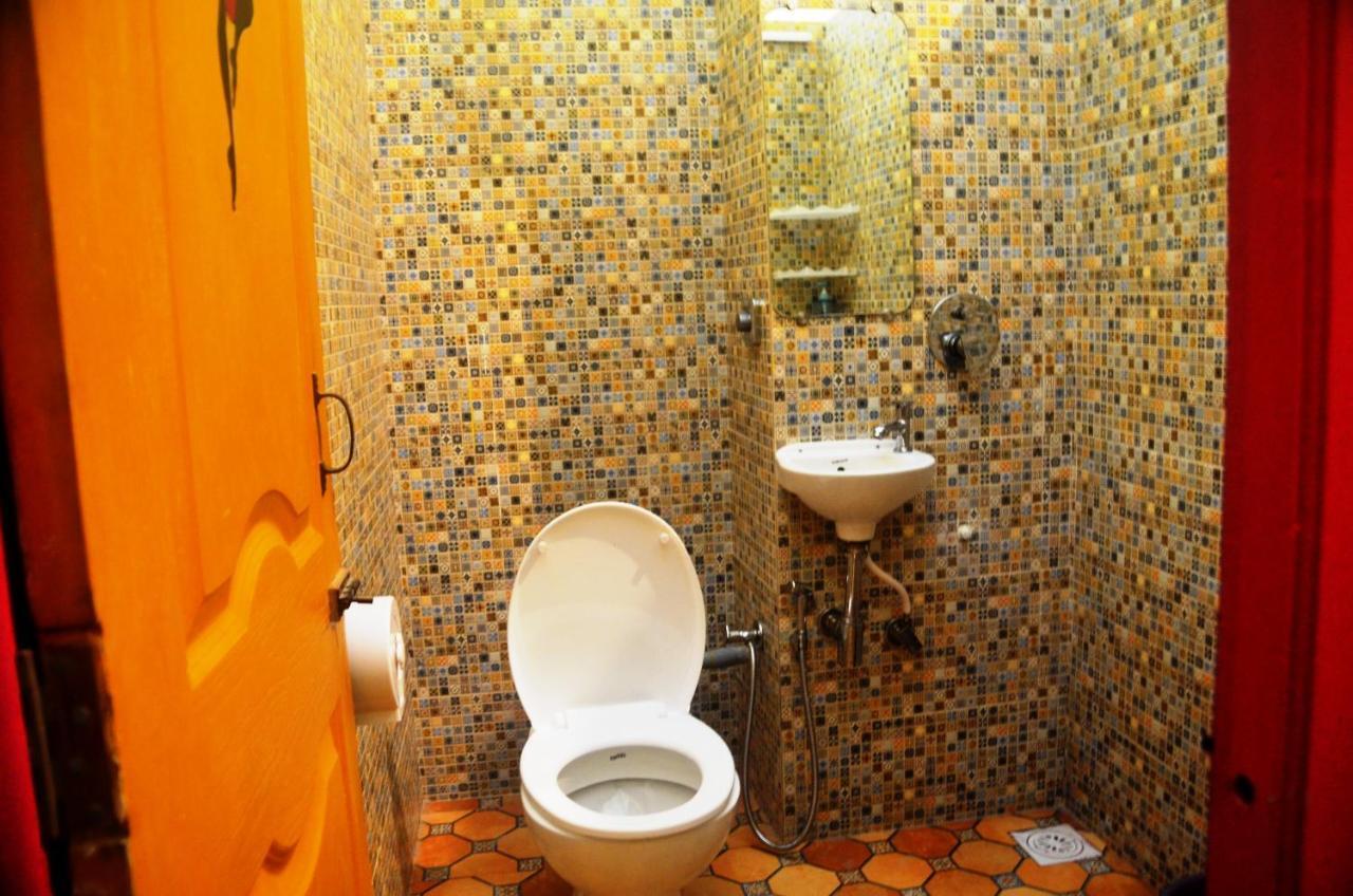 Salaam Namastey Backpackers Hostel Mumbai Exterior photo