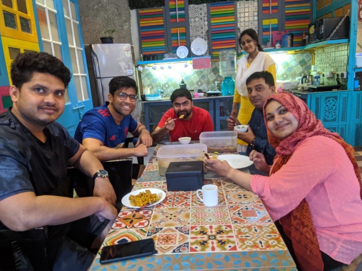 Salaam Namastey Backpackers Hostel Mumbai Exterior photo